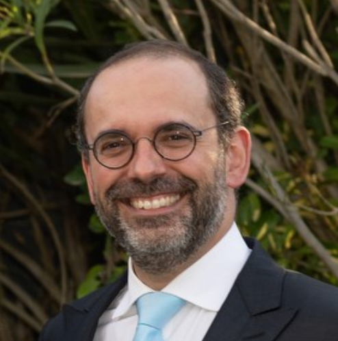 Professor Doutor João Pereira