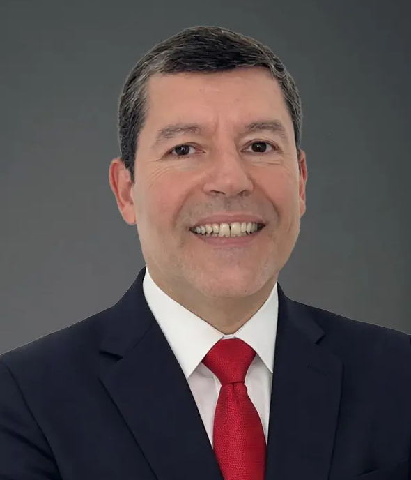 Dr. Carlos Paula